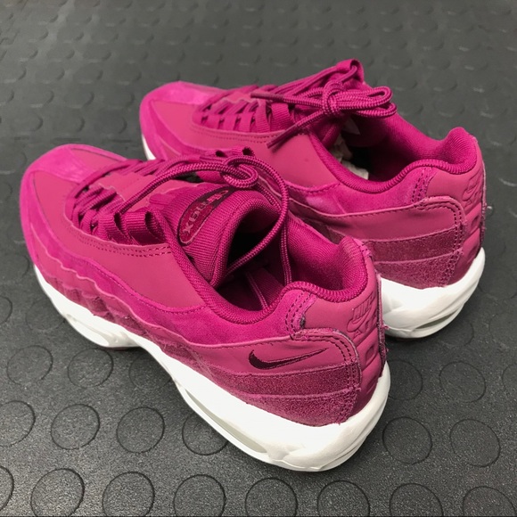 Nike Air Max 95 PRM Women’s Size 6.5 True Berry - Picture 3 of 8
